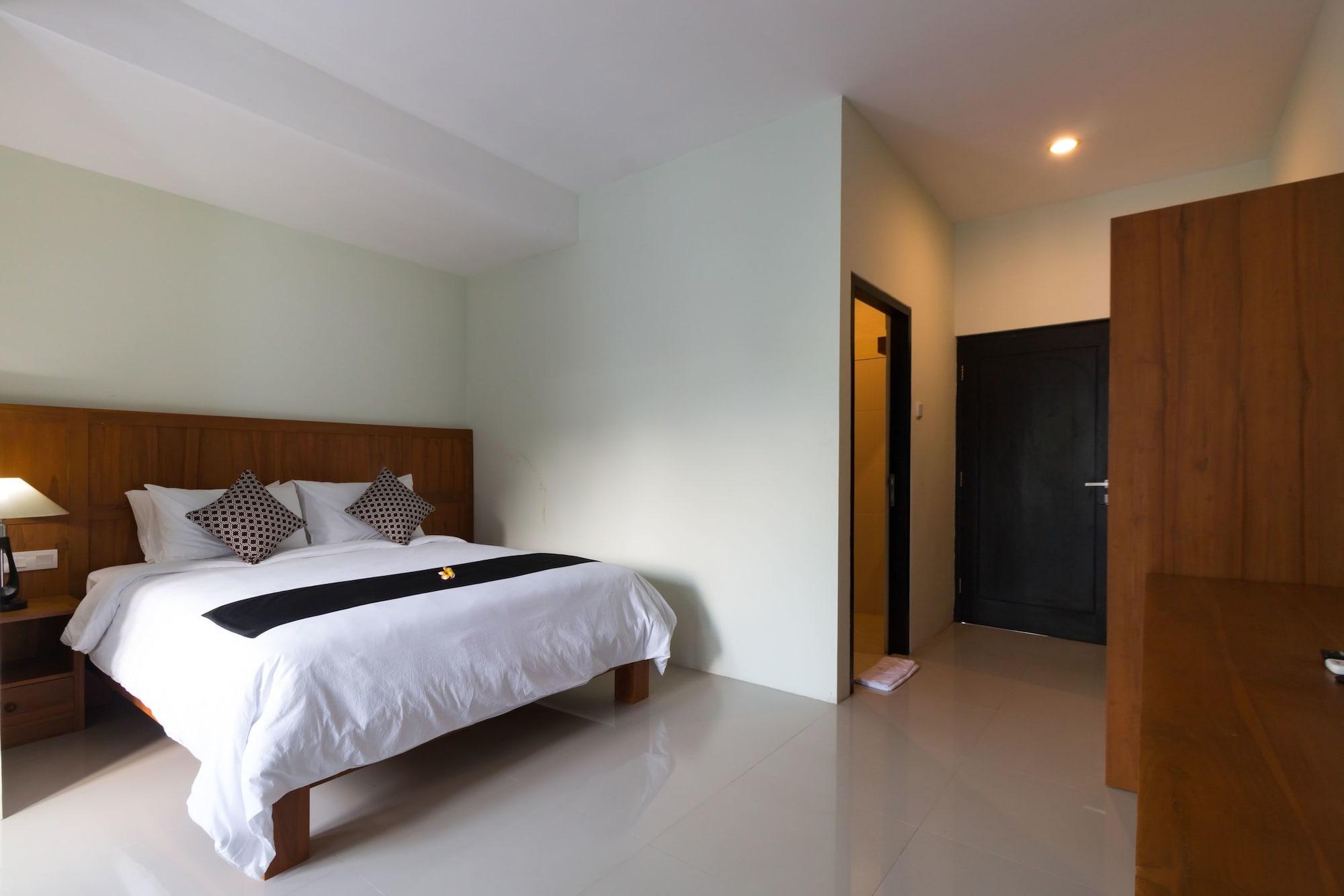 Ab Hotel Kuta By Agata Екстериор снимка