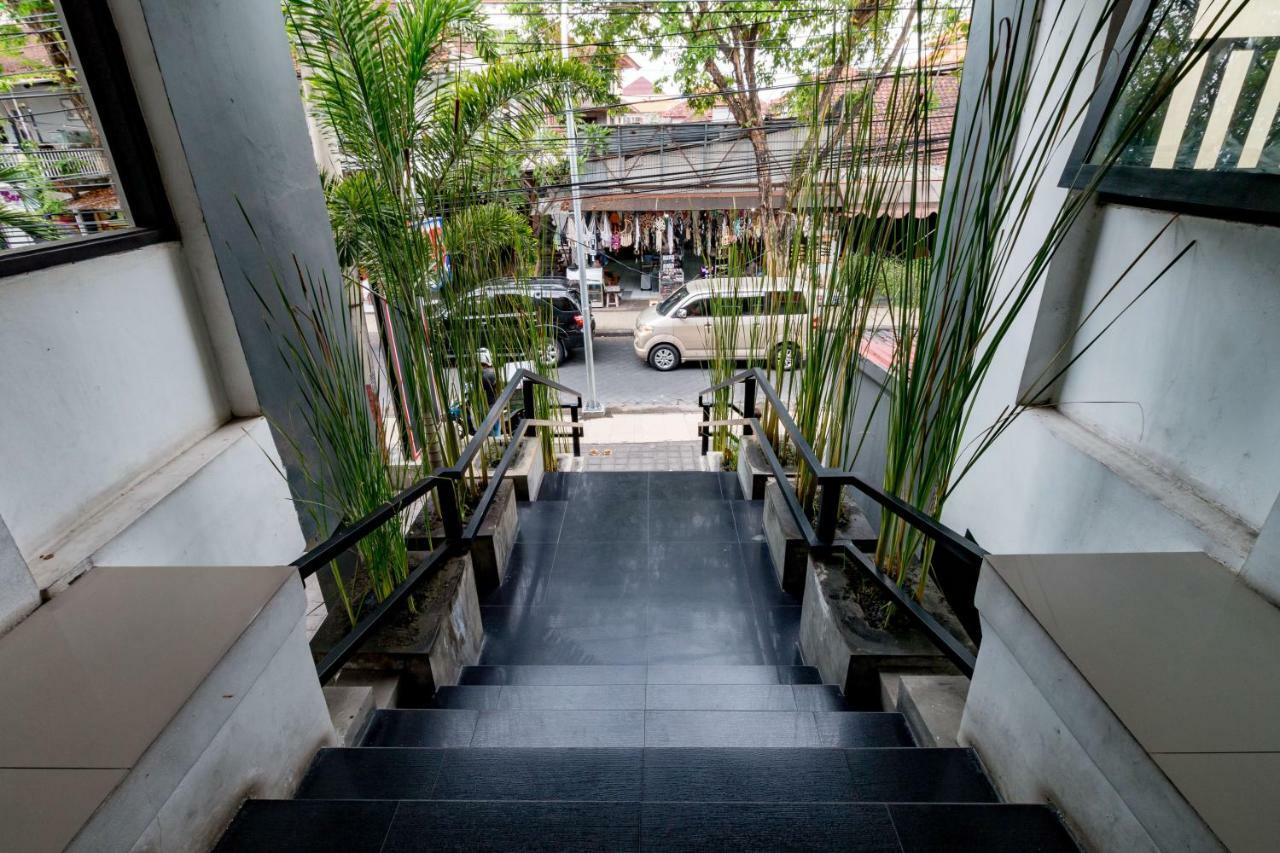 Ab Hotel Kuta By Agata Екстериор снимка